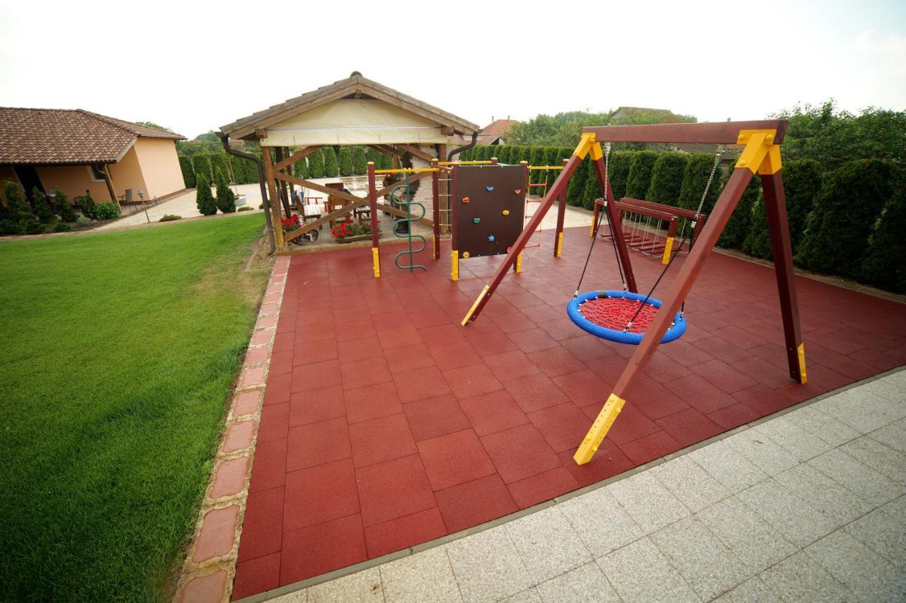 Relax Apartmanhaz Mórahalom Dış mekan fotoğraf